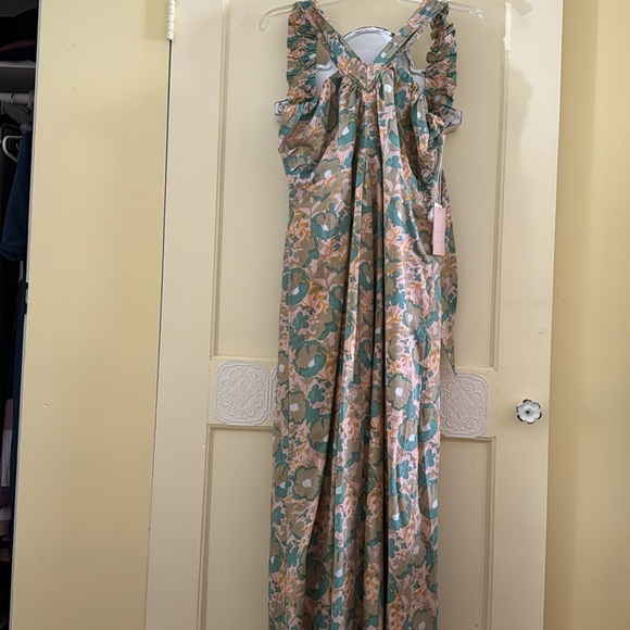 Summer dress - Picture 2 of 14